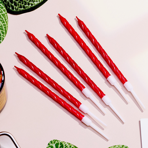 Свечи в торт витые с подставкой, 6 шт., 11 см, рубиновые (1шт)